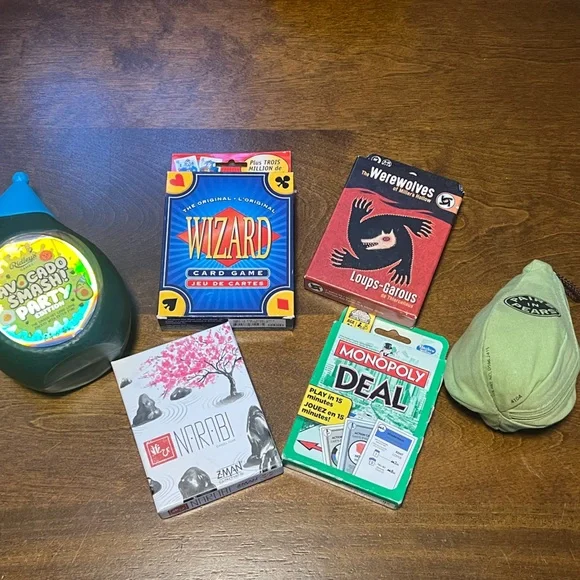 Assorted Games Set - Picture 2 of 6